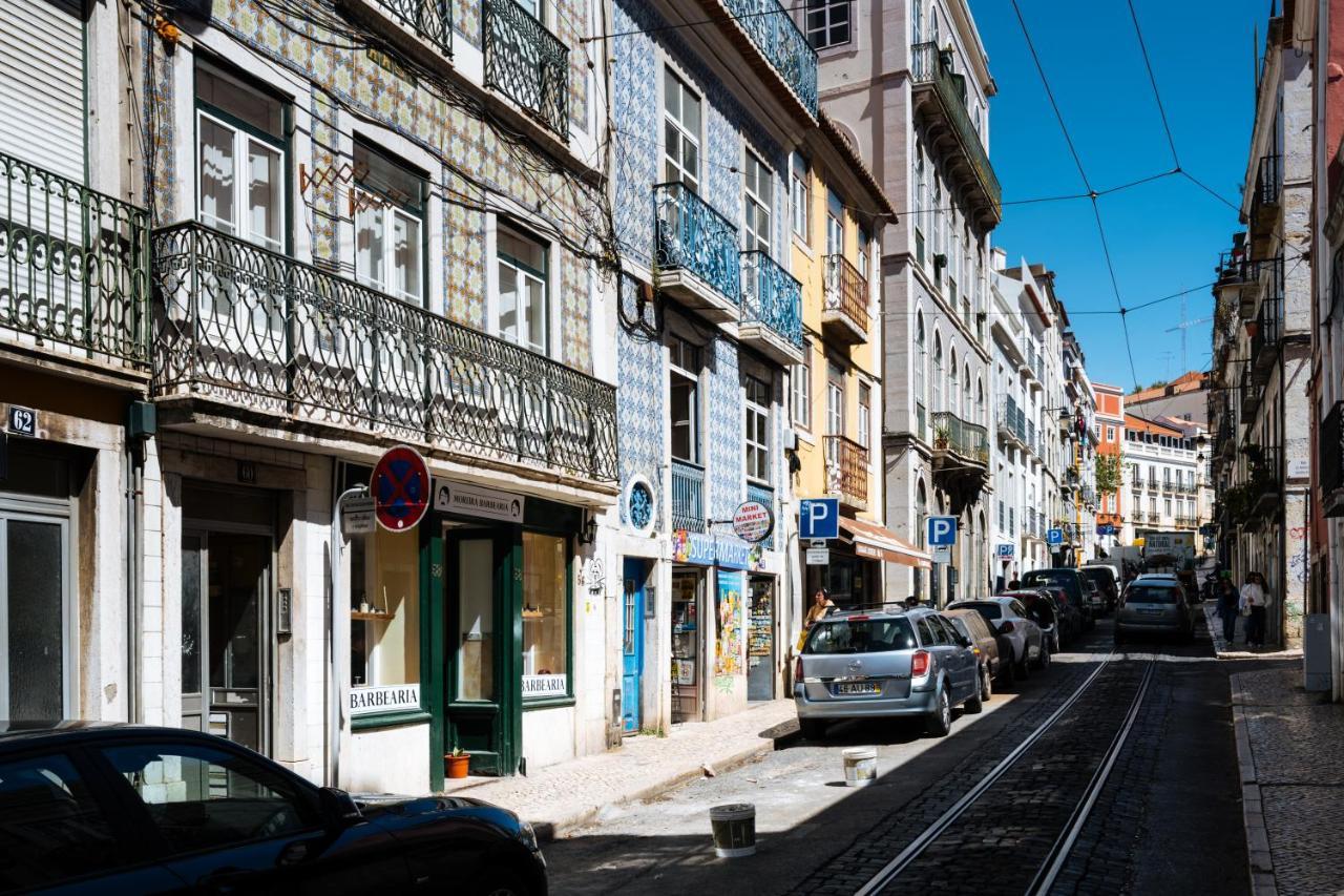 Cozy & Small Studio In The Center Lisbon Bagian luar foto